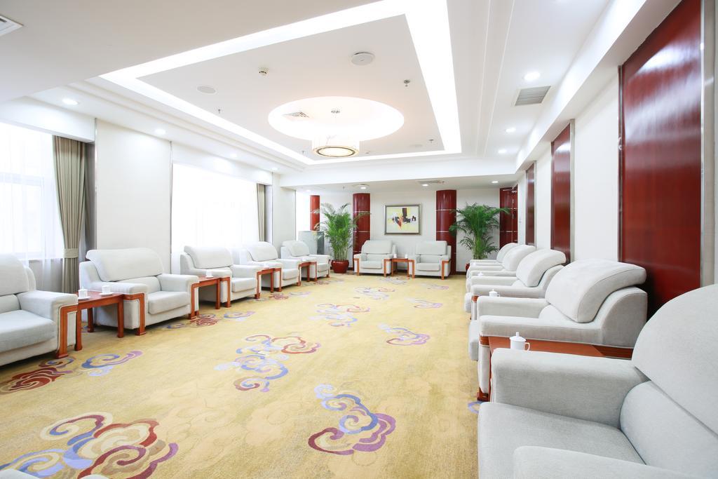 Beijing Jingyi Hotel Экстерьер фото